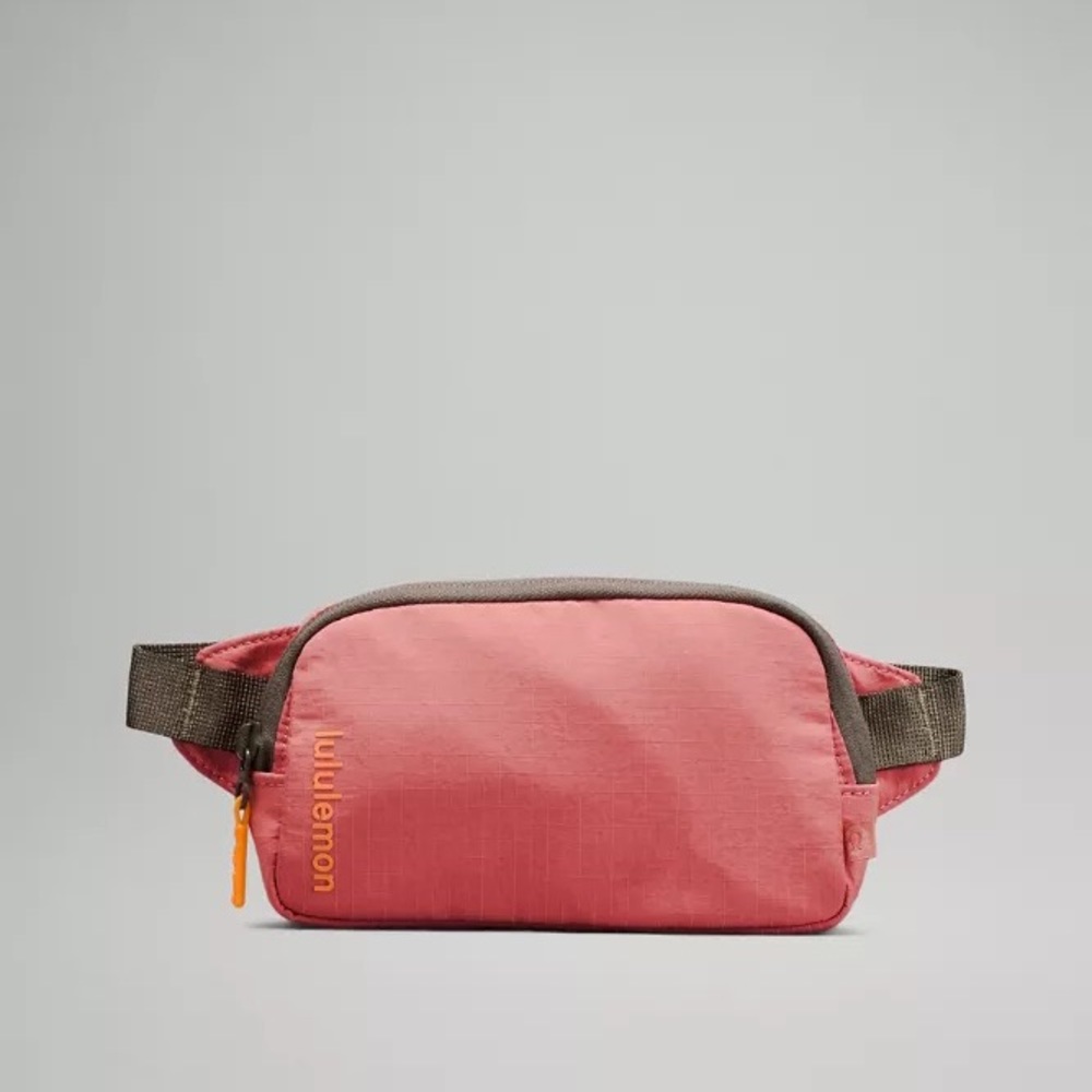 Lululemon Mini Belt Bag